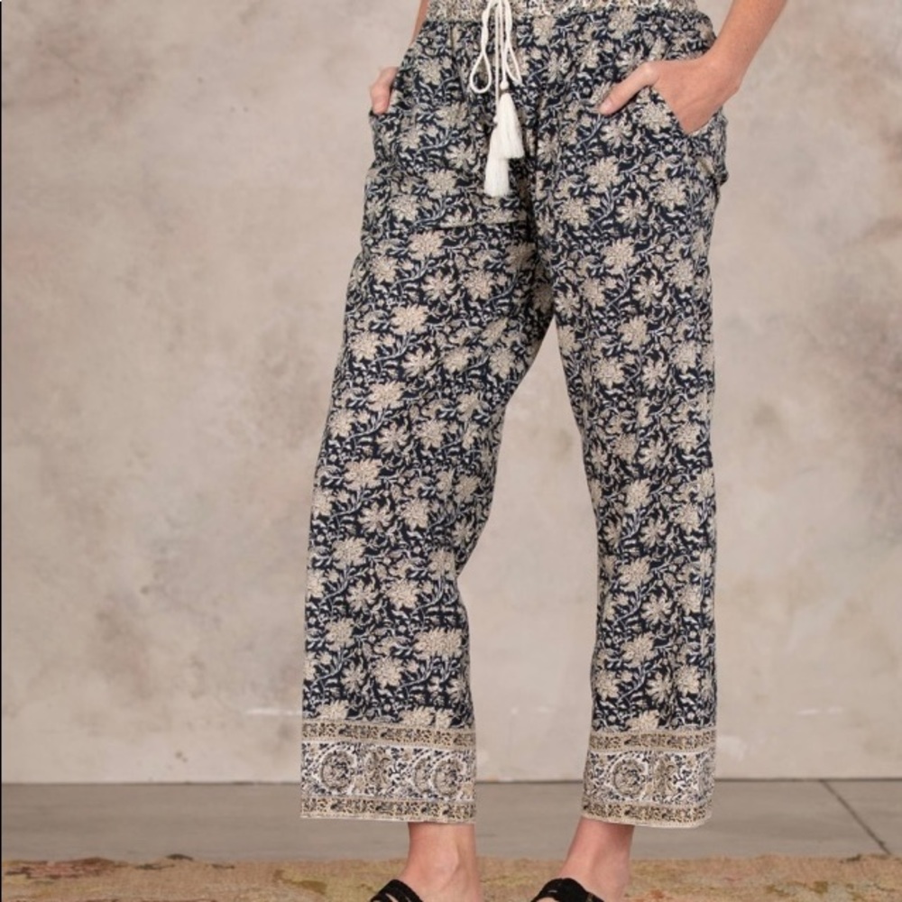 Brand New SUNDANCE RESORTWEAR BEACH LOUNGE Emani PANTS  LARGE